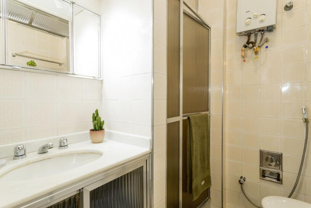 Relax Em Copacabana, Quarto E Sala, 150 Mt Da Praia, Cozinha, Maq De Lavar Roupa E Ar 리오데자네이루 외부 사진